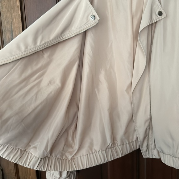 Women’s Nine West Moto/Bomber Jacket with Elastic Hemline - Picture 9 of 14